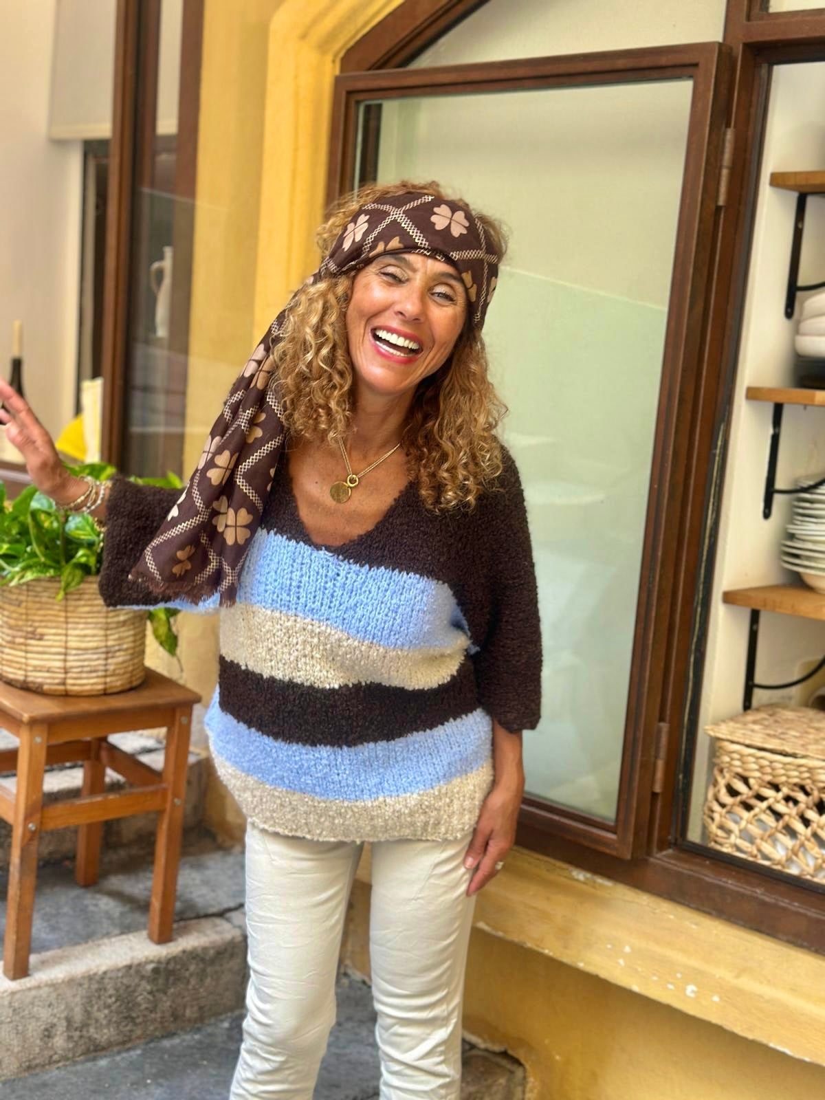 Pull marron/bleu LORA