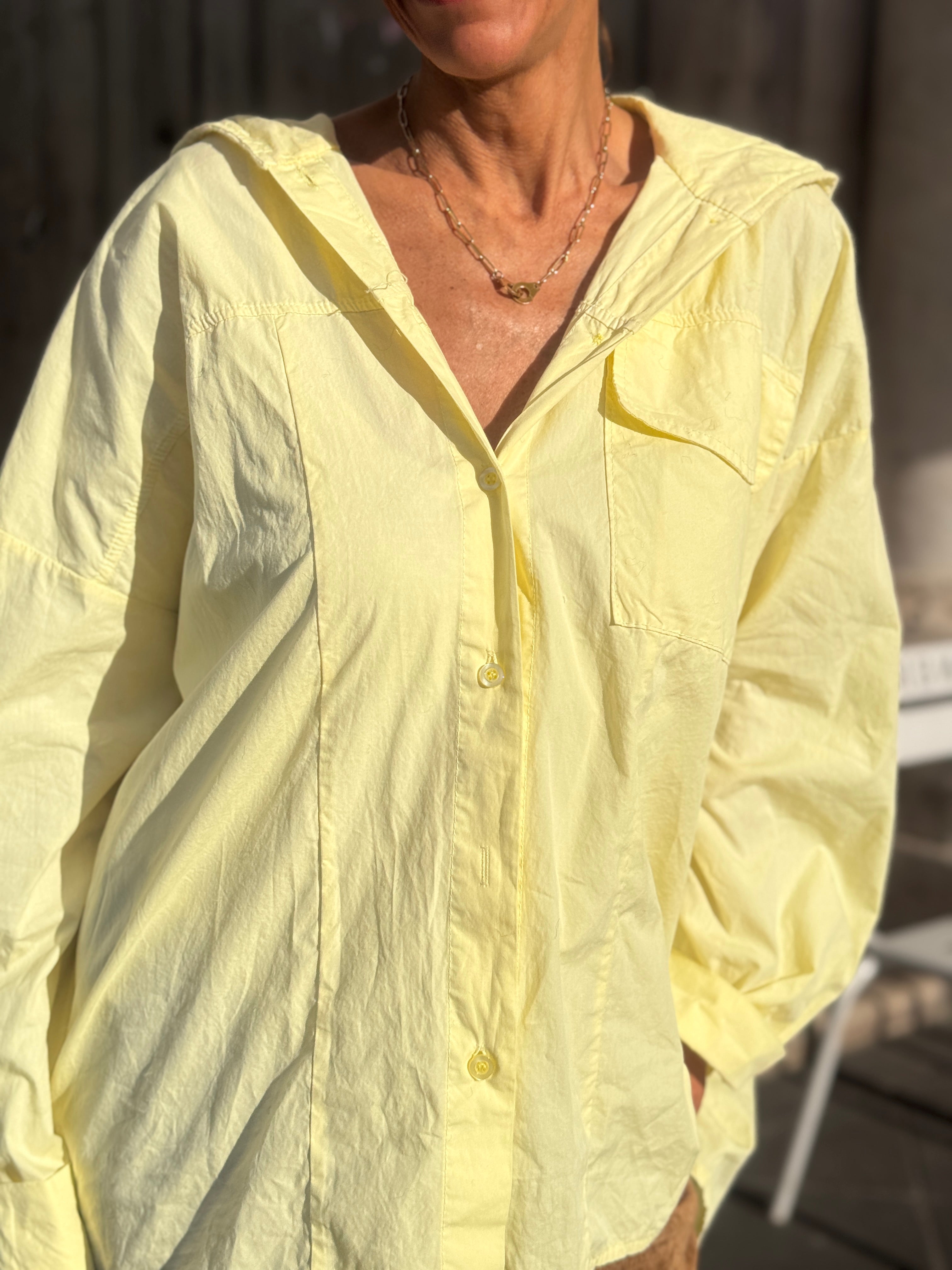 Chemise jaune CAPUCHE BRODEE