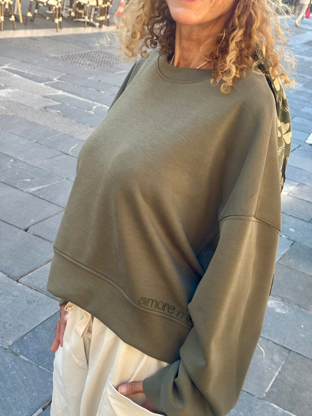 Sweat kaki AMORE MIO