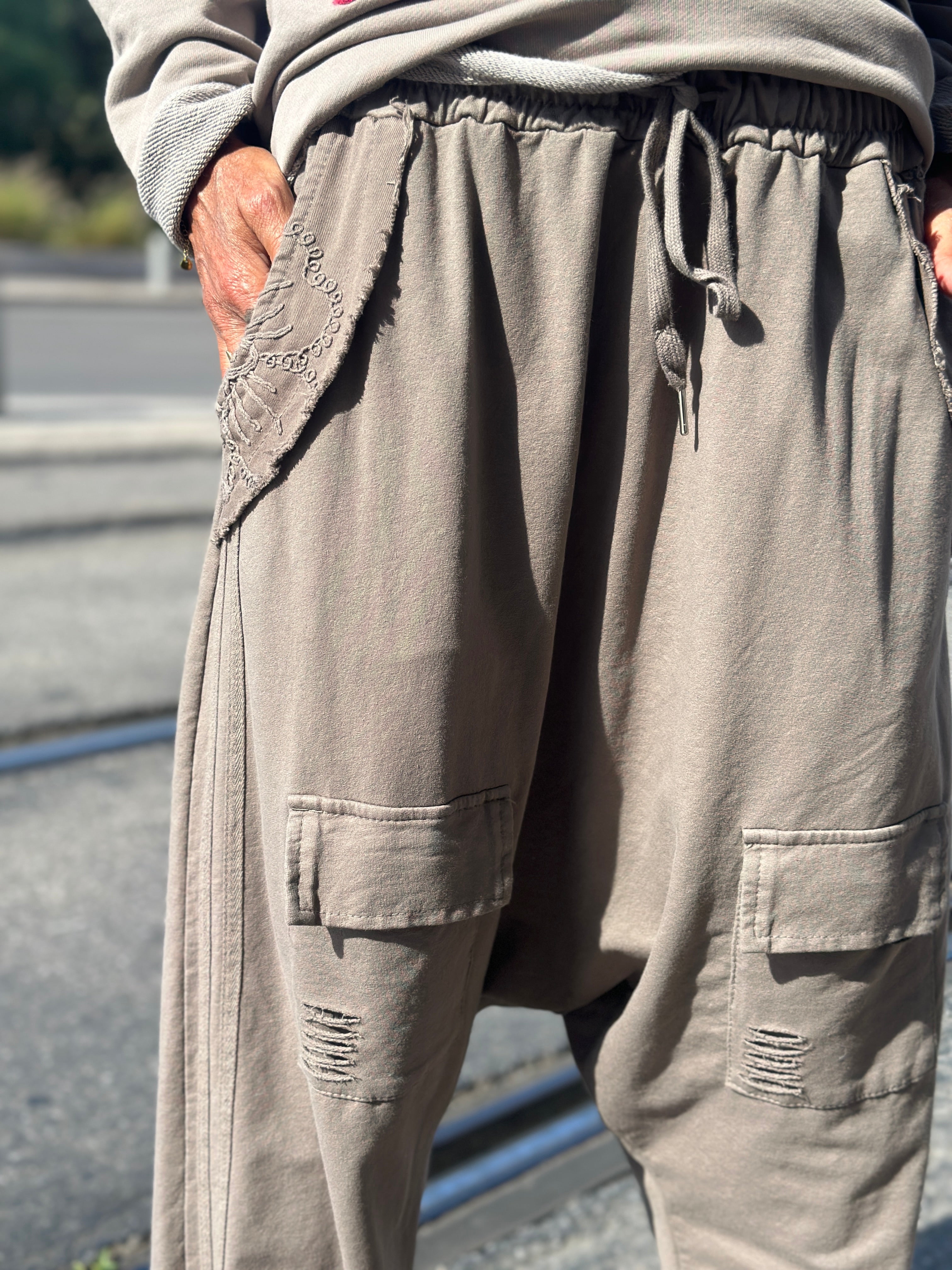 Sarouel taupe KEYO
