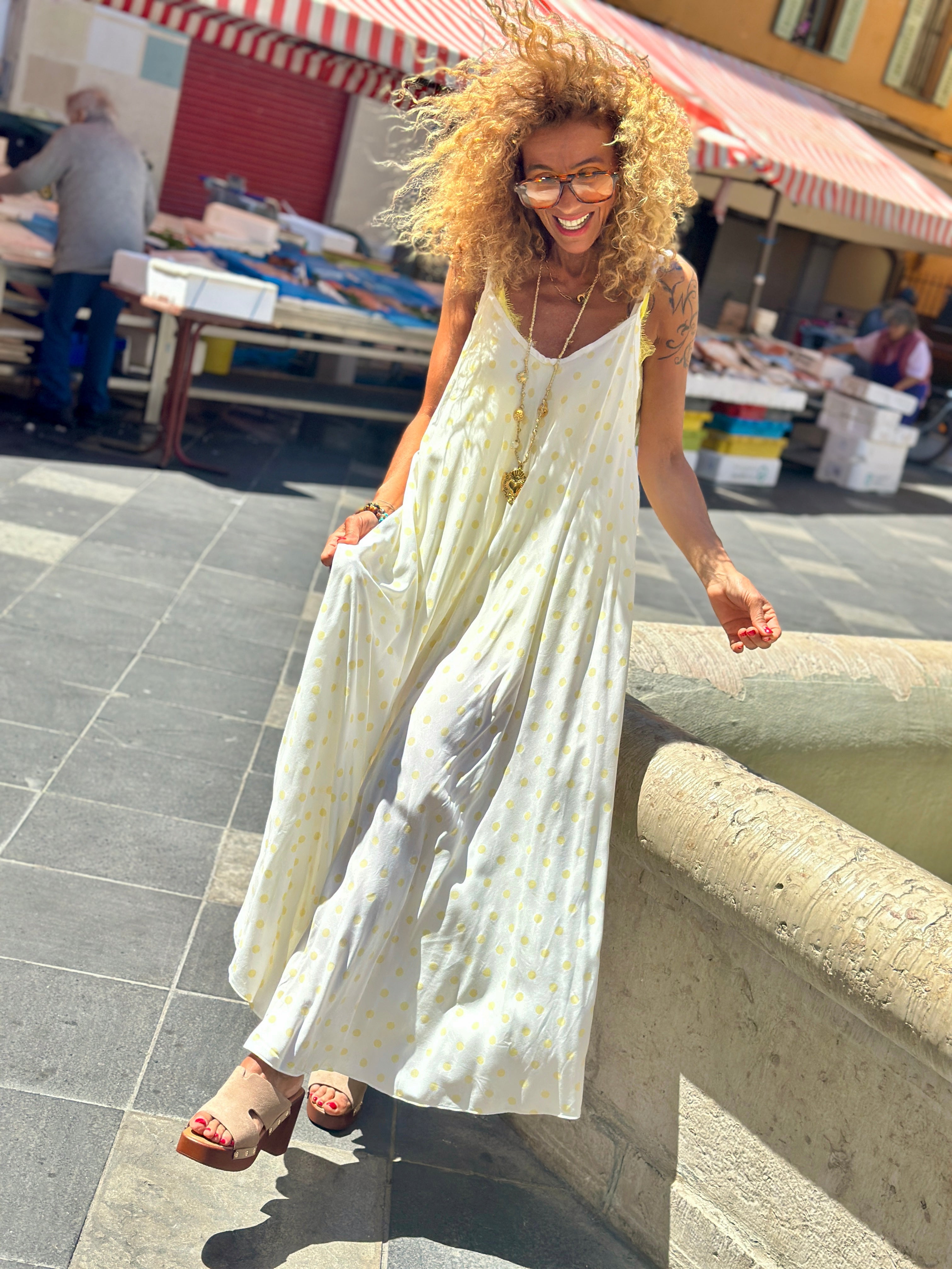 Robe blanche/jaune POIS