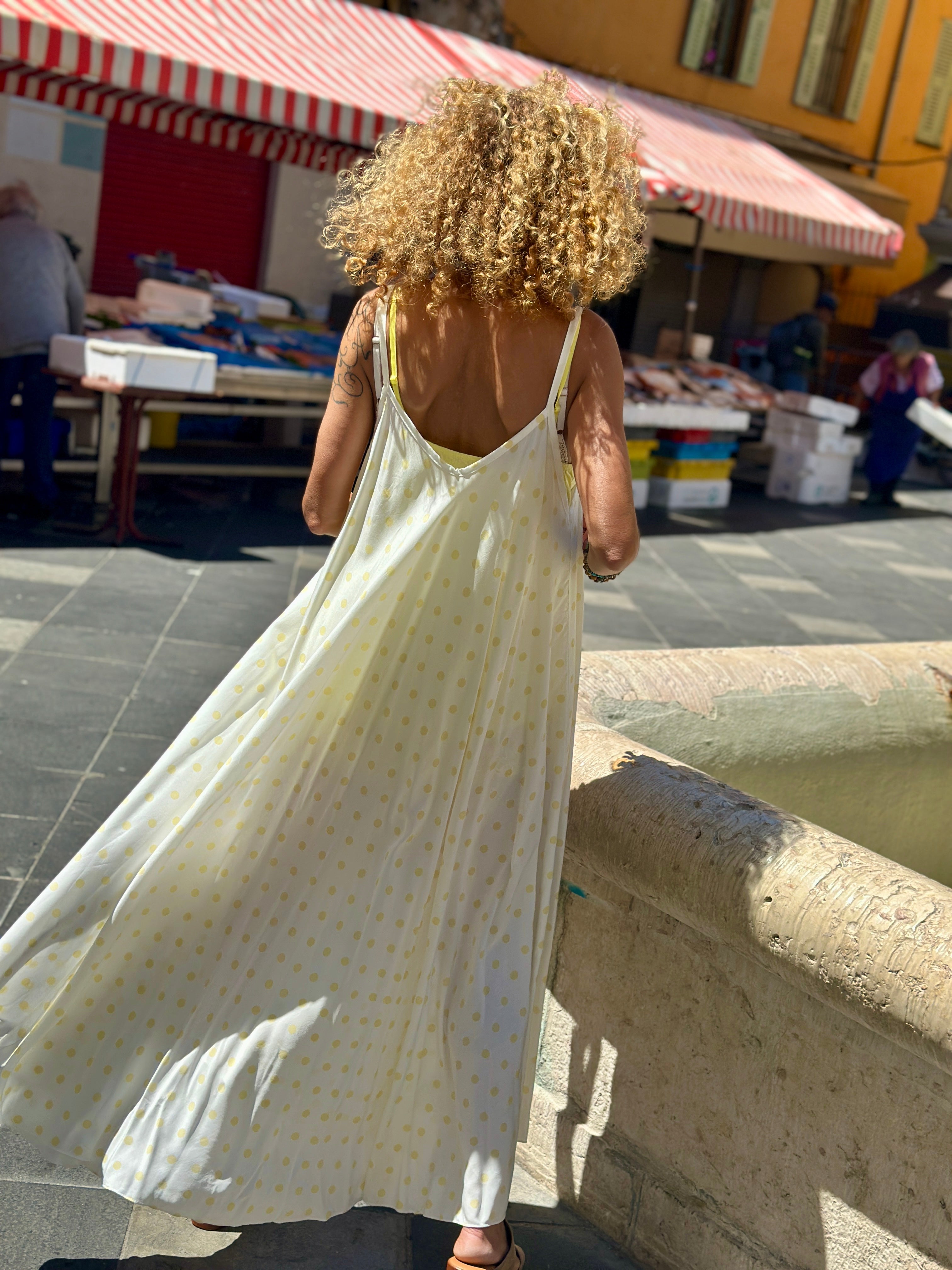 Robe blanche/jaune POIS