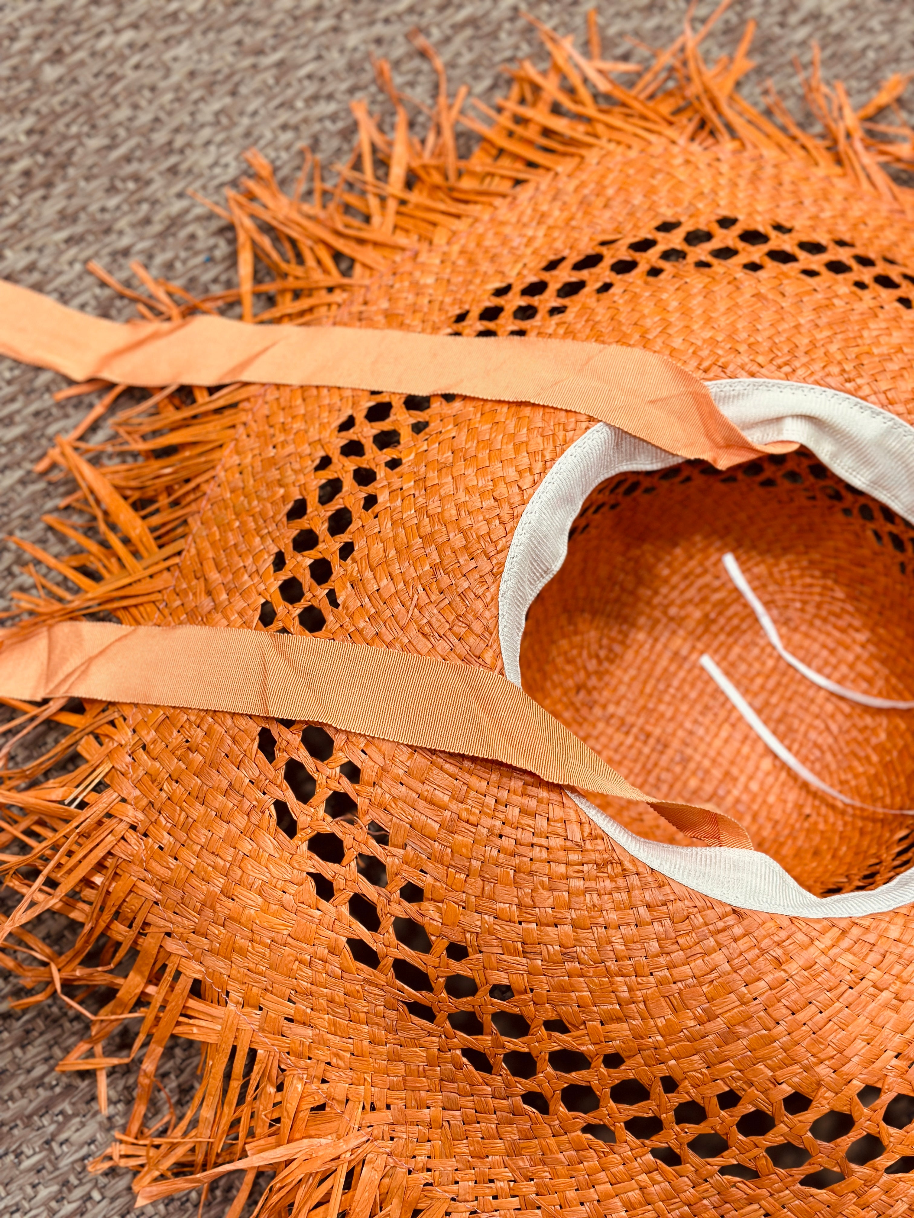 Chapeau orange SOLEIL